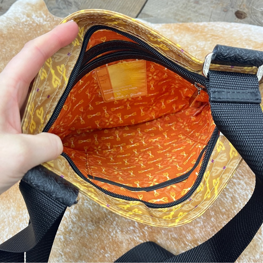 !FINAL CHANCE! MY Michele & Yvette Oilcloth Crossbody Bag - Picture 4 of 6